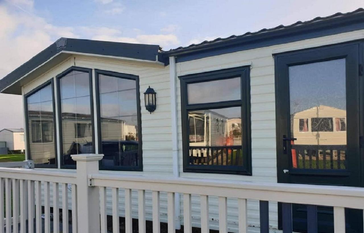 Jasmine'S Retreat - Pet Friendly, Ingoldmells Appartement Buitenkant foto